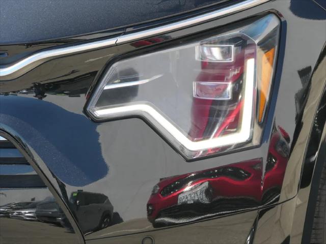 2023 Kia Niro SX Touring