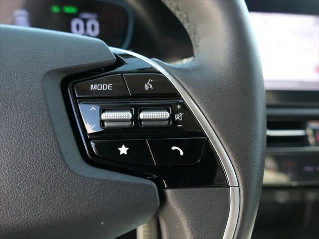 2023 Kia Niro SX Touring