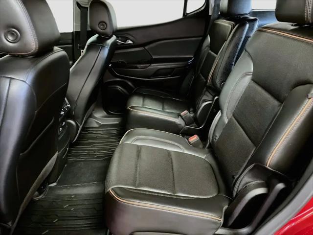 2023 GMC Acadia AWD AT4