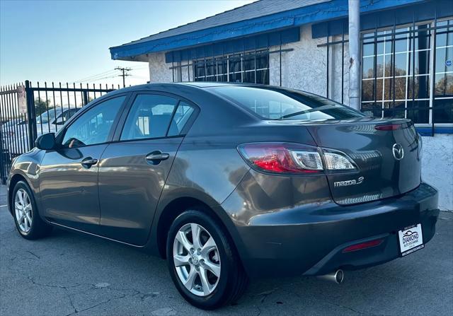 2011 Mazda Mazda3 i Touring