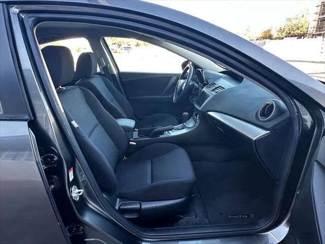 2011 Mazda Mazda3 i Touring