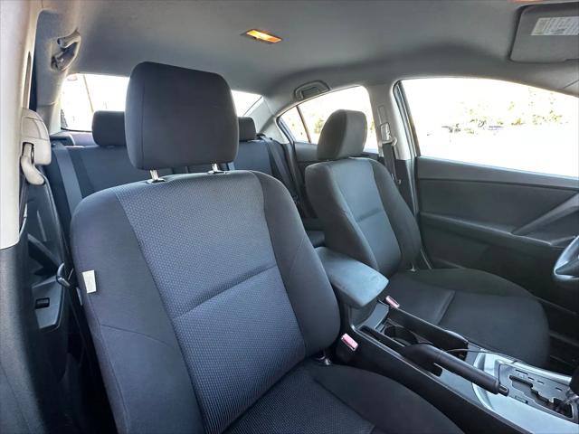 2011 Mazda Mazda3 i Touring