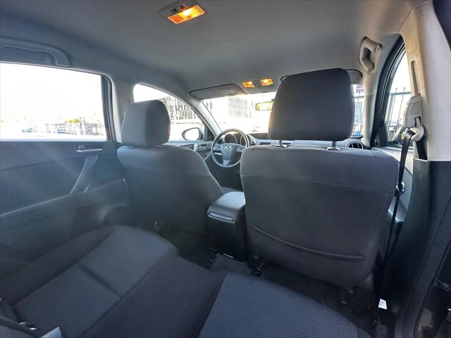 2011 Mazda Mazda3 i Touring