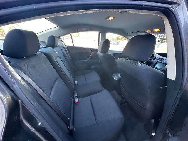 2011 Mazda Mazda3 i Touring