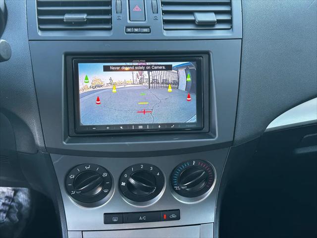2011 Mazda Mazda3 i Touring