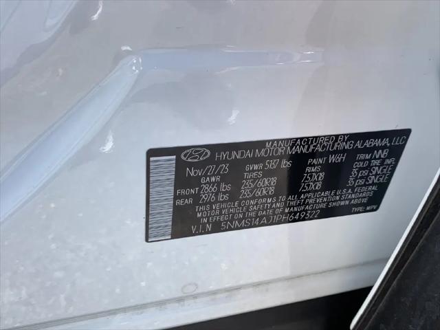 2023 Hyundai Santa Fe SE