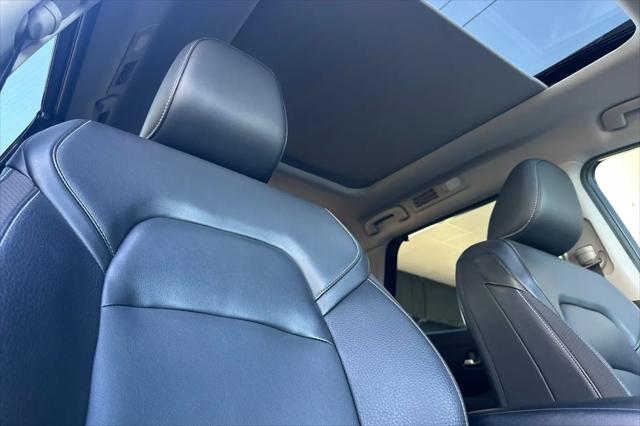 2023 Nissan Pathfinder SL FWD