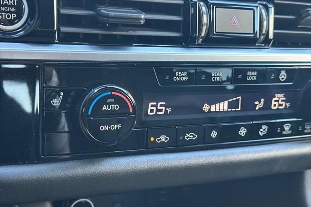 2023 Nissan Pathfinder SL FWD