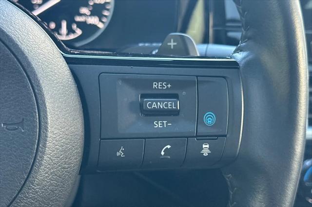 2023 Nissan Pathfinder SL FWD