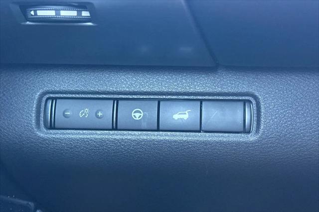 2023 Nissan Pathfinder SL FWD