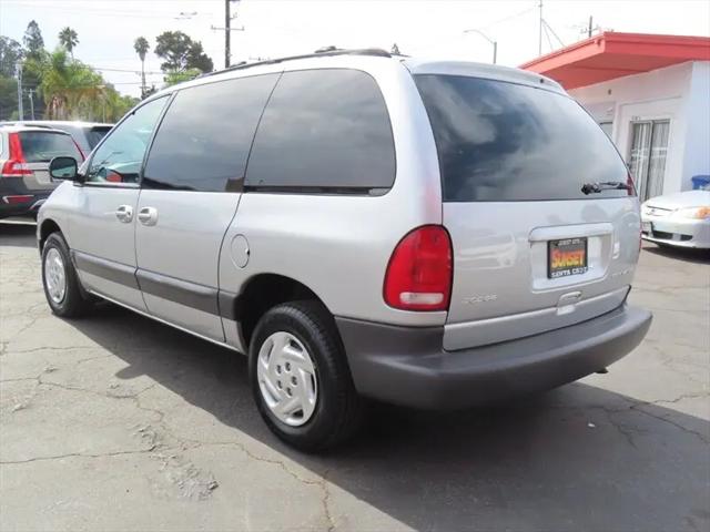 2000 Dodge Caravan SE