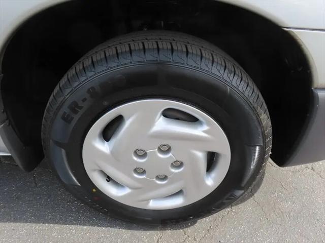 2000 Dodge Caravan SE