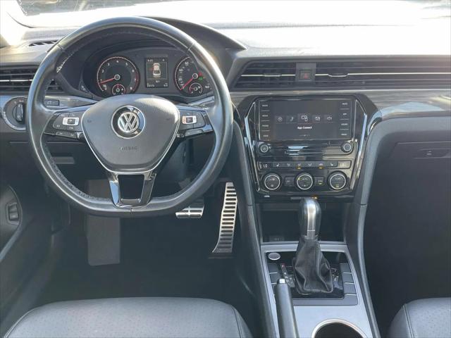 2020 Volkswagen Passat 2.0T R-Line
