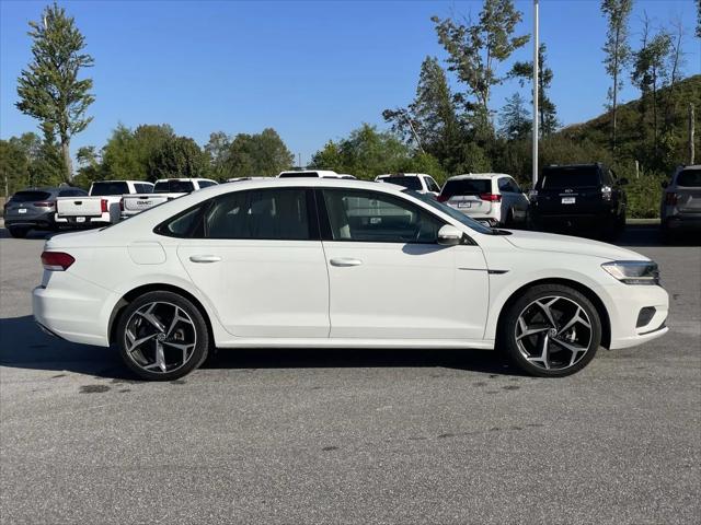 2020 Volkswagen Passat 2.0T R-Line