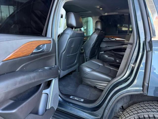 2020 Cadillac Escalade 4WD Luxury