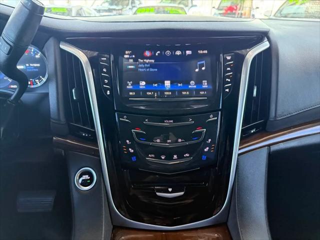 2020 Cadillac Escalade 4WD Luxury