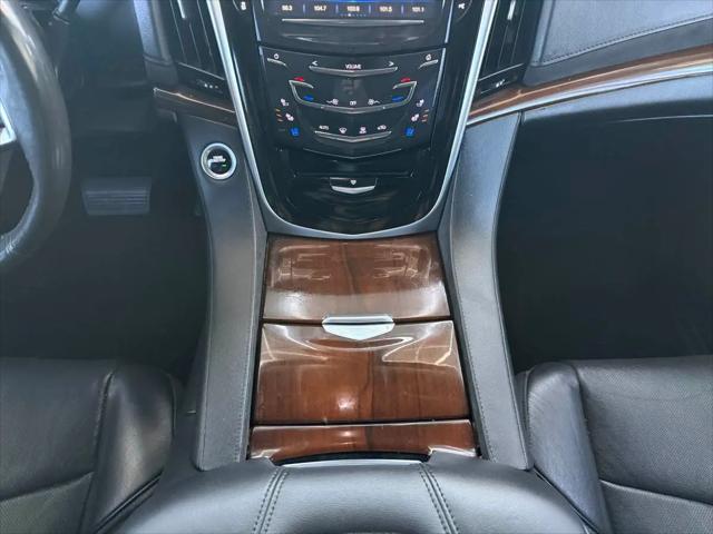 2020 Cadillac Escalade 4WD Luxury
