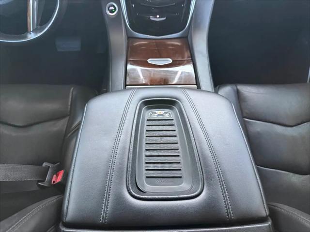 2020 Cadillac Escalade 4WD Luxury