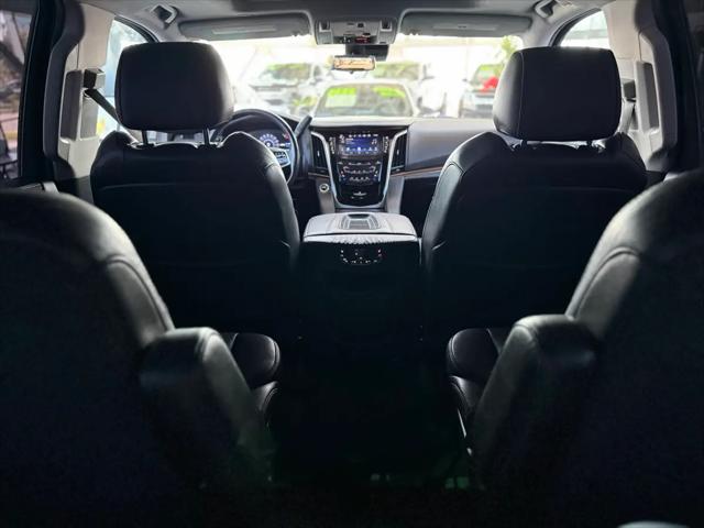 2020 Cadillac Escalade 4WD Luxury