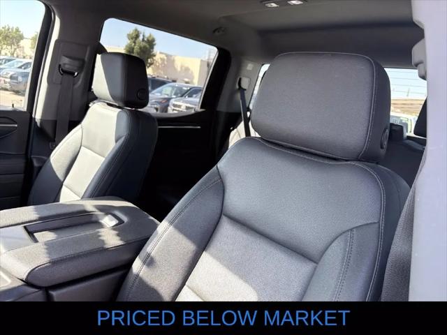 2025 GMC Sierra 1500 2WD Crew Cab Short Box SLT