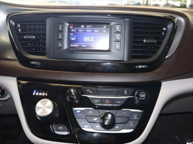 2017 Chrysler Pacifica Touring