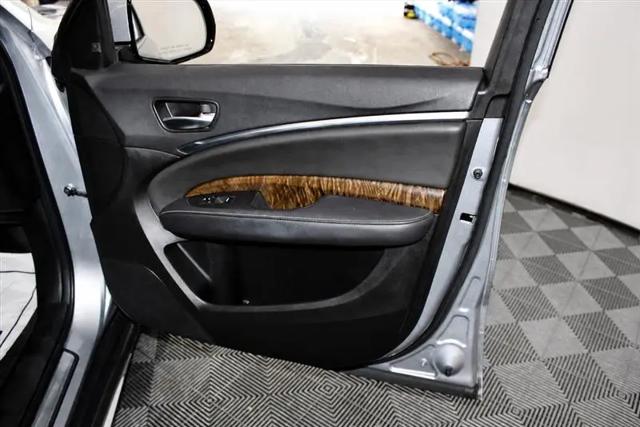 2017 Acura MDX w/Advance Package