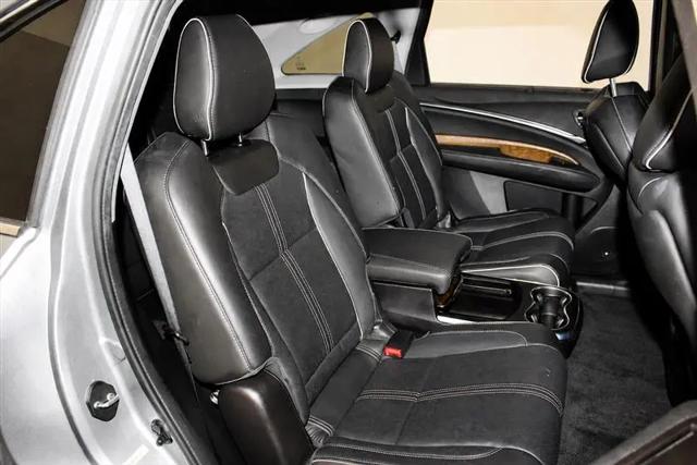 2017 Acura MDX w/Advance Package