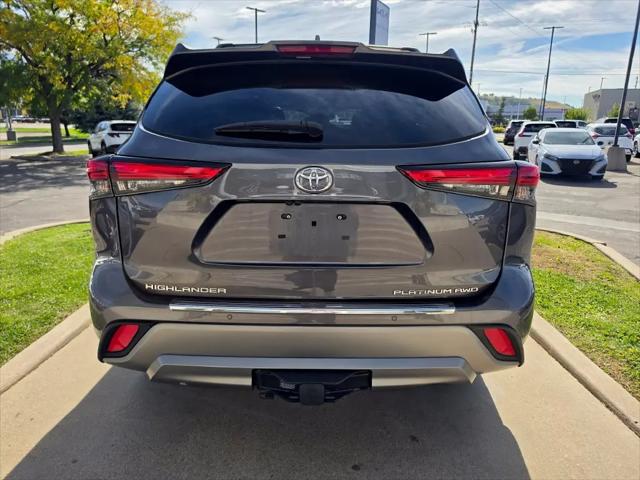 2022 Toyota Highlander Platinum