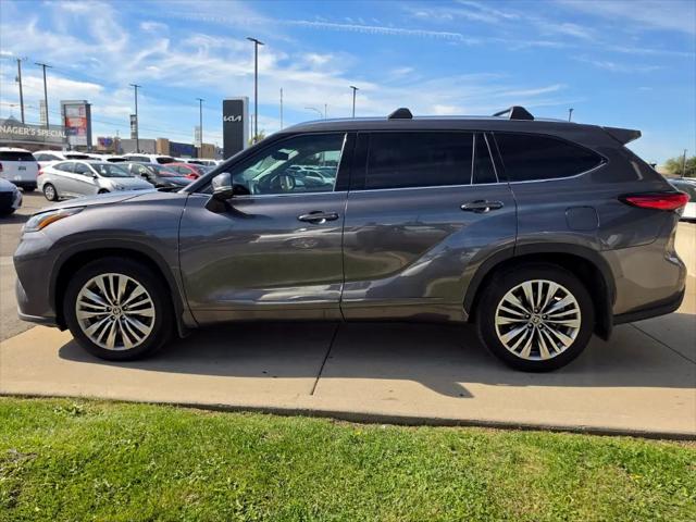 2022 Toyota Highlander Platinum