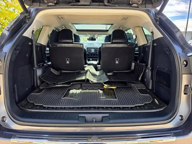 2022 Toyota Highlander Platinum