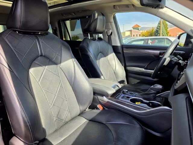 2022 Toyota Highlander Platinum