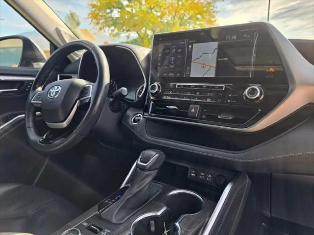 2022 Toyota Highlander Platinum