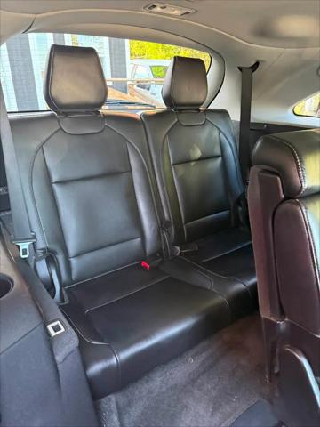 2017 Acura MDX w/Advance  Entertainment Pkgs
