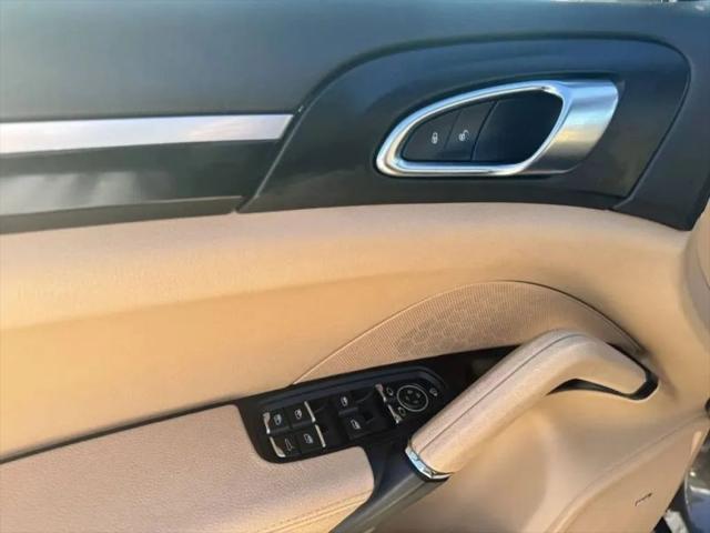 2016 Porsche Cayenne Base