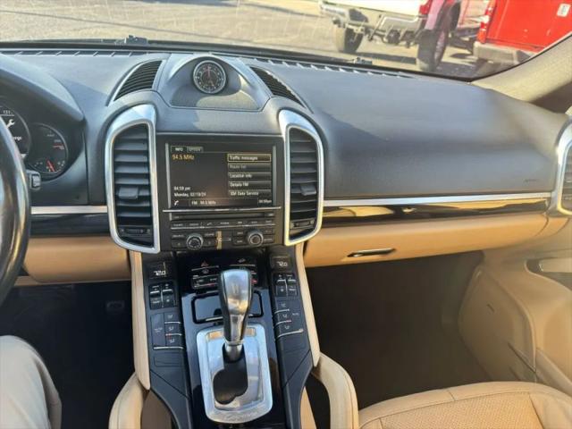 2016 Porsche Cayenne Base