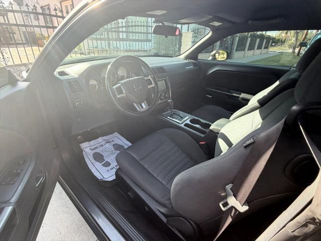 2014 Dodge Challenger SXT