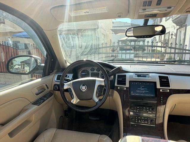 2012 Cadillac Escalade Luxury