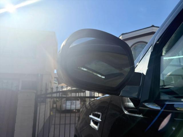 2012 Cadillac Escalade Luxury