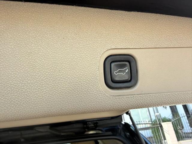 2012 Cadillac Escalade Luxury