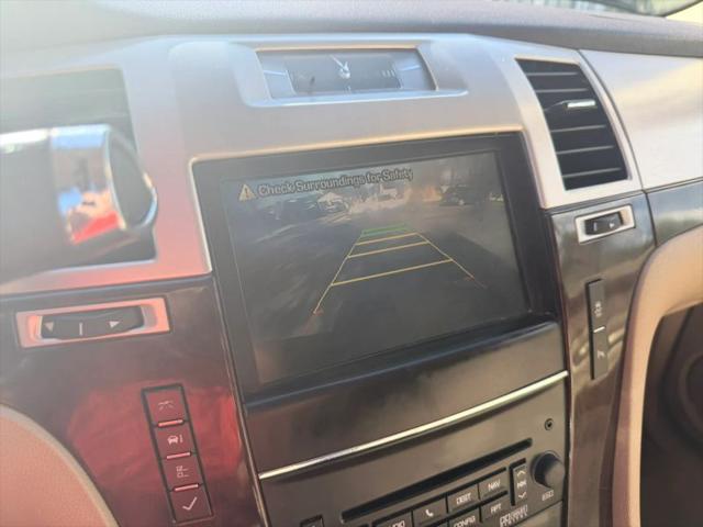 2012 Cadillac Escalade Luxury