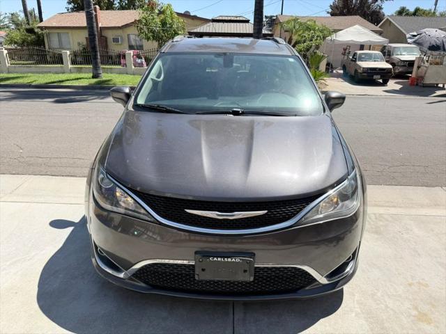 2017 Chrysler Pacifica Touring-L Plus