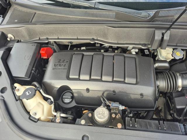 2011 Chevrolet Traverse LS