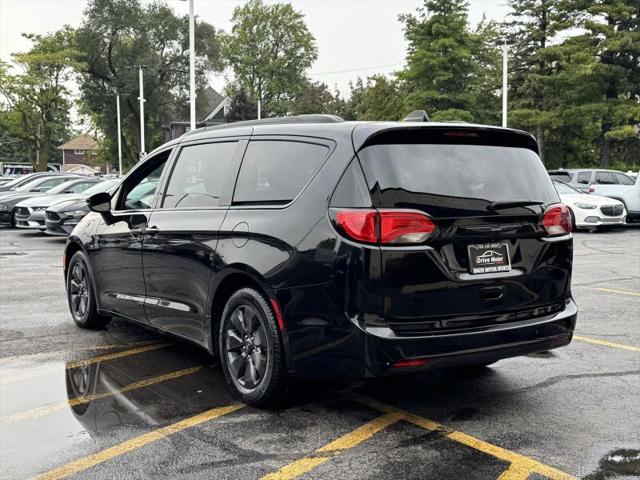 2020 Chrysler Pacifica Hybrid Limited