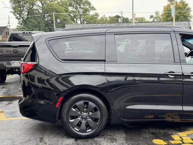 2020 Chrysler Pacifica Hybrid Limited
