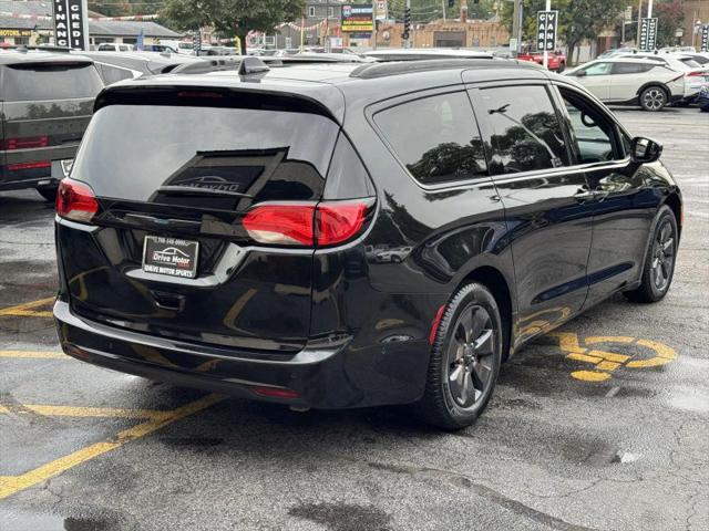 2020 Chrysler Pacifica Hybrid Limited