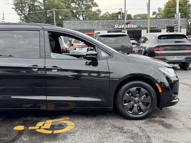 2020 Chrysler Pacifica Hybrid Limited