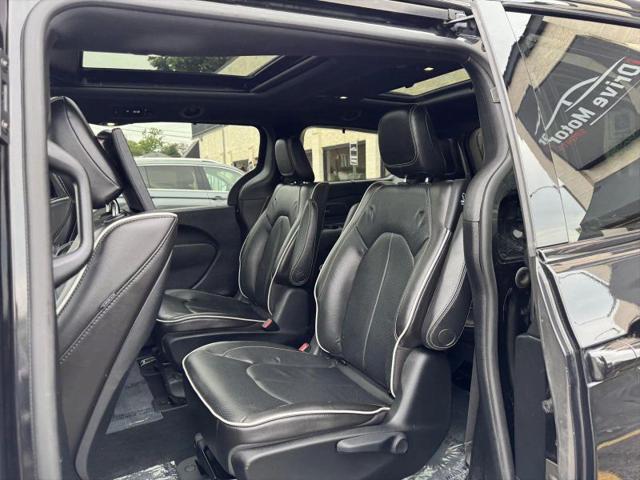 2020 Chrysler Pacifica Hybrid Limited