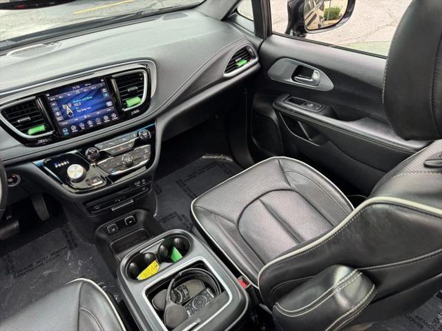 2020 Chrysler Pacifica Hybrid Limited