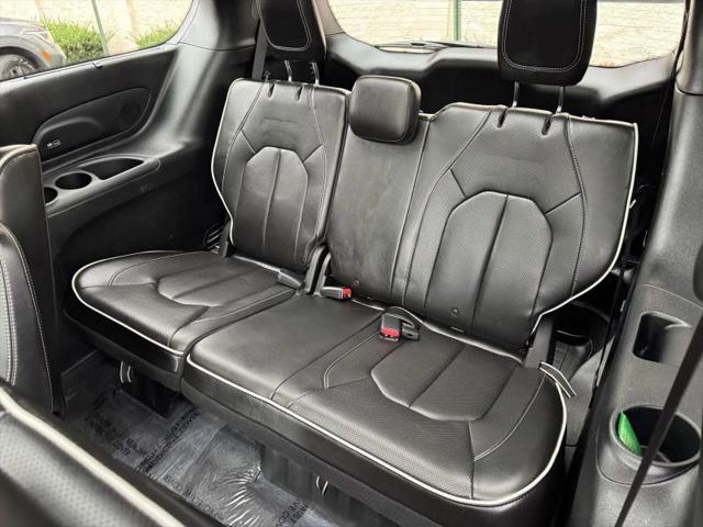 2020 Chrysler Pacifica Hybrid Limited