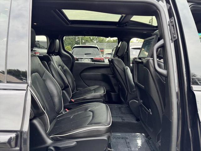 2020 Chrysler Pacifica Hybrid Limited